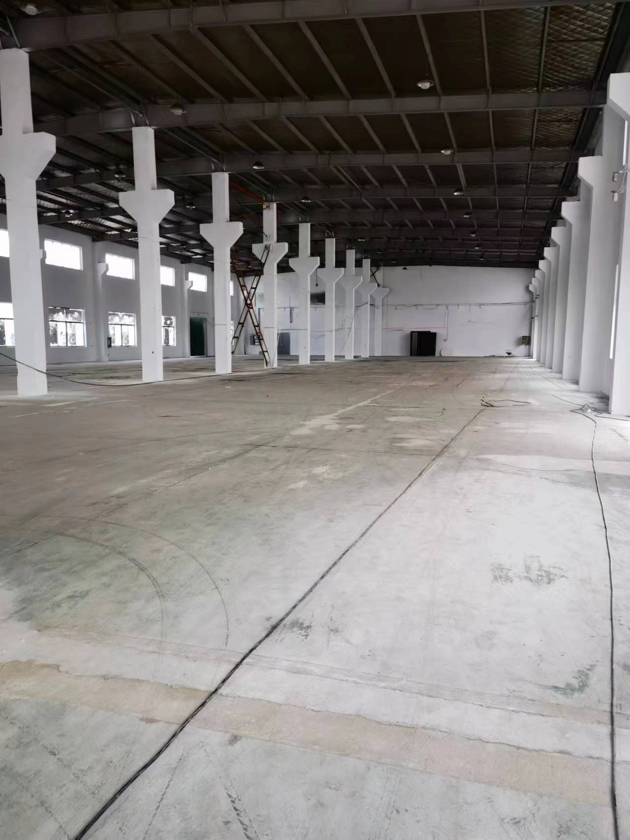 太仓市高新区德资工业园2900平方米单层厂房出租